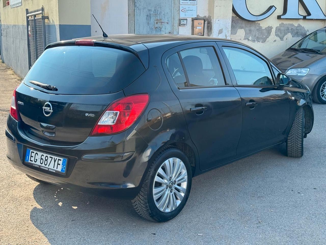 Opel Corsa 1.2 85CV 5 porte GPL-TECH Elective