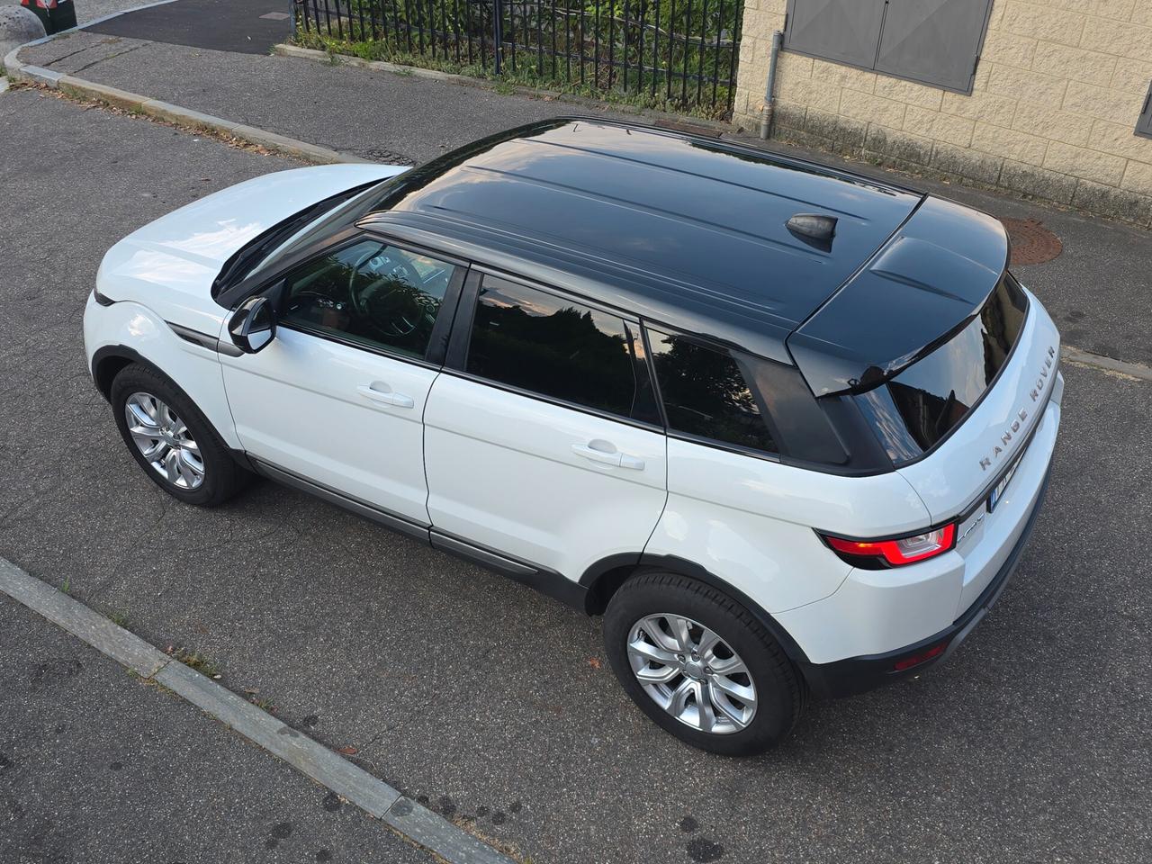 RANGE ROVER Evoque SE Dynamic 4WD 2.0 td4 Auto.