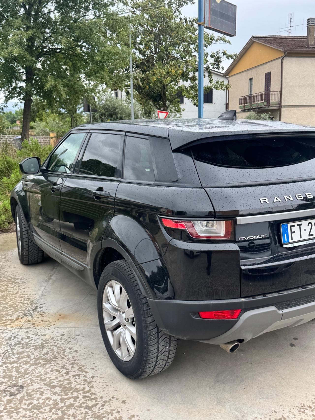 Land Rover Range Evoque 2.0 TD4 180 CV 5p. Pure