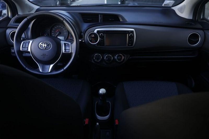 Toyota Yaris Toyota Yaris 1.0 5 porte Lounge Unicoproprietario