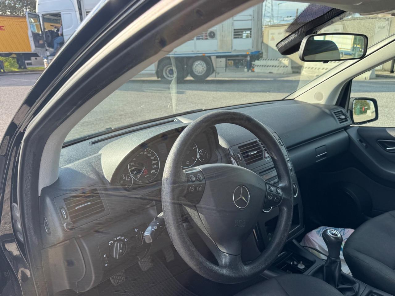 Mercedes-benz A 160 CDI BlueEFFICIENCY Elegance