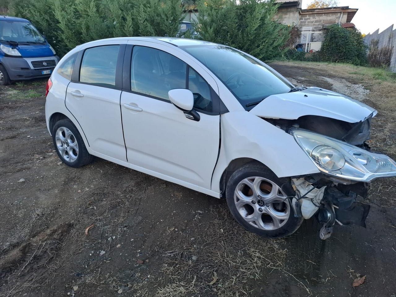 CITROEN C3 EXCLUSIVE 1.2 SINISTRATA VA IN MOTO