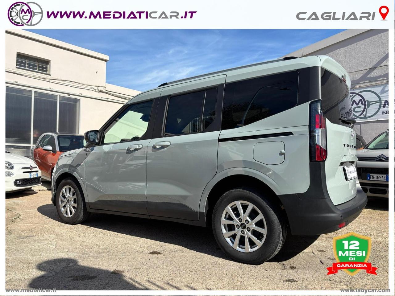 FORD Tourneo Courier 1.0 EcoBoost Titanium