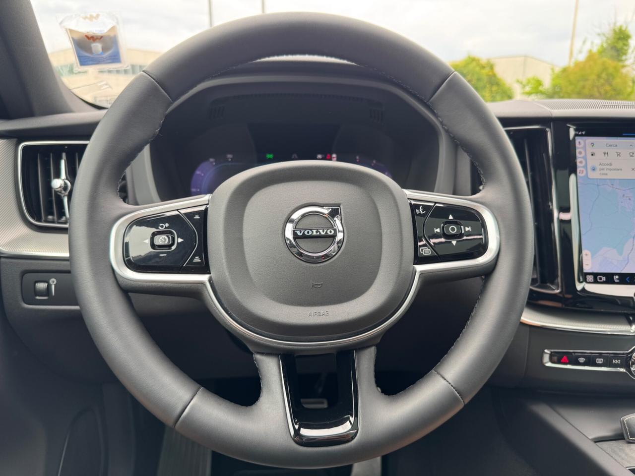 Volvo XC 60 B4 R-Design Plus Dark