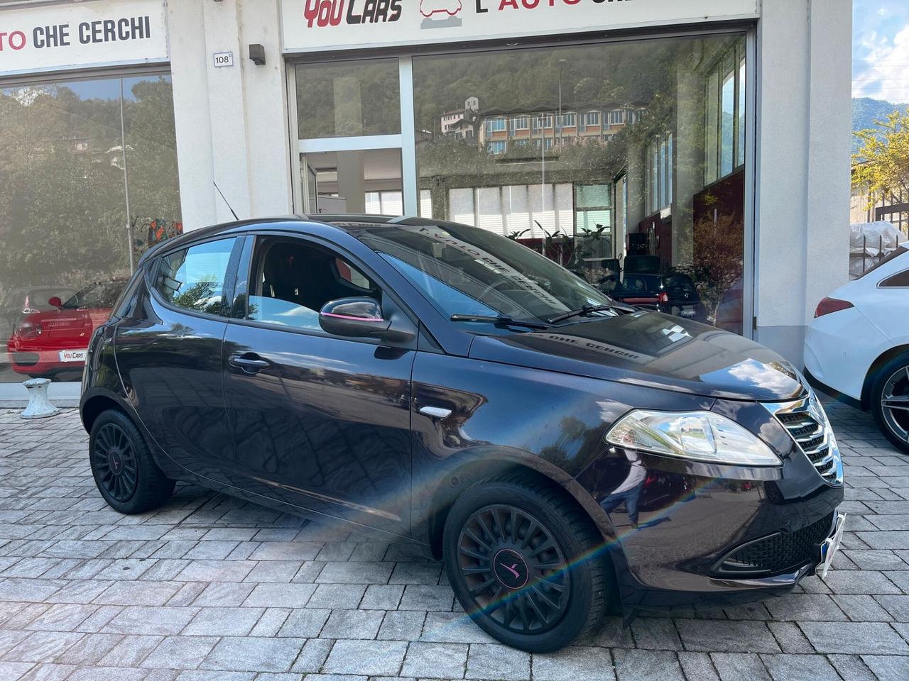 Lancia Ypsilon 1.2 69 CV 5 porte Elefantino