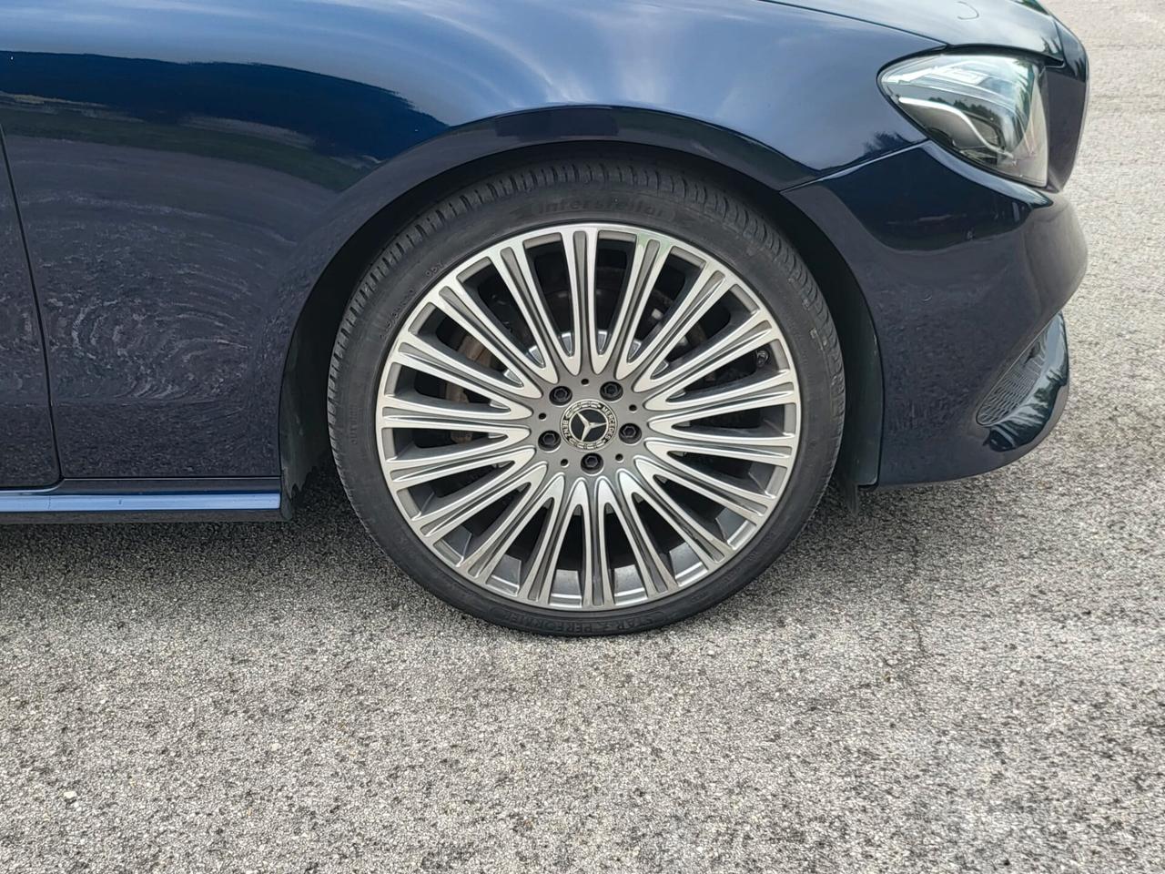 Mercedes-benz E 220 E 220 d 4Matic Business Sport