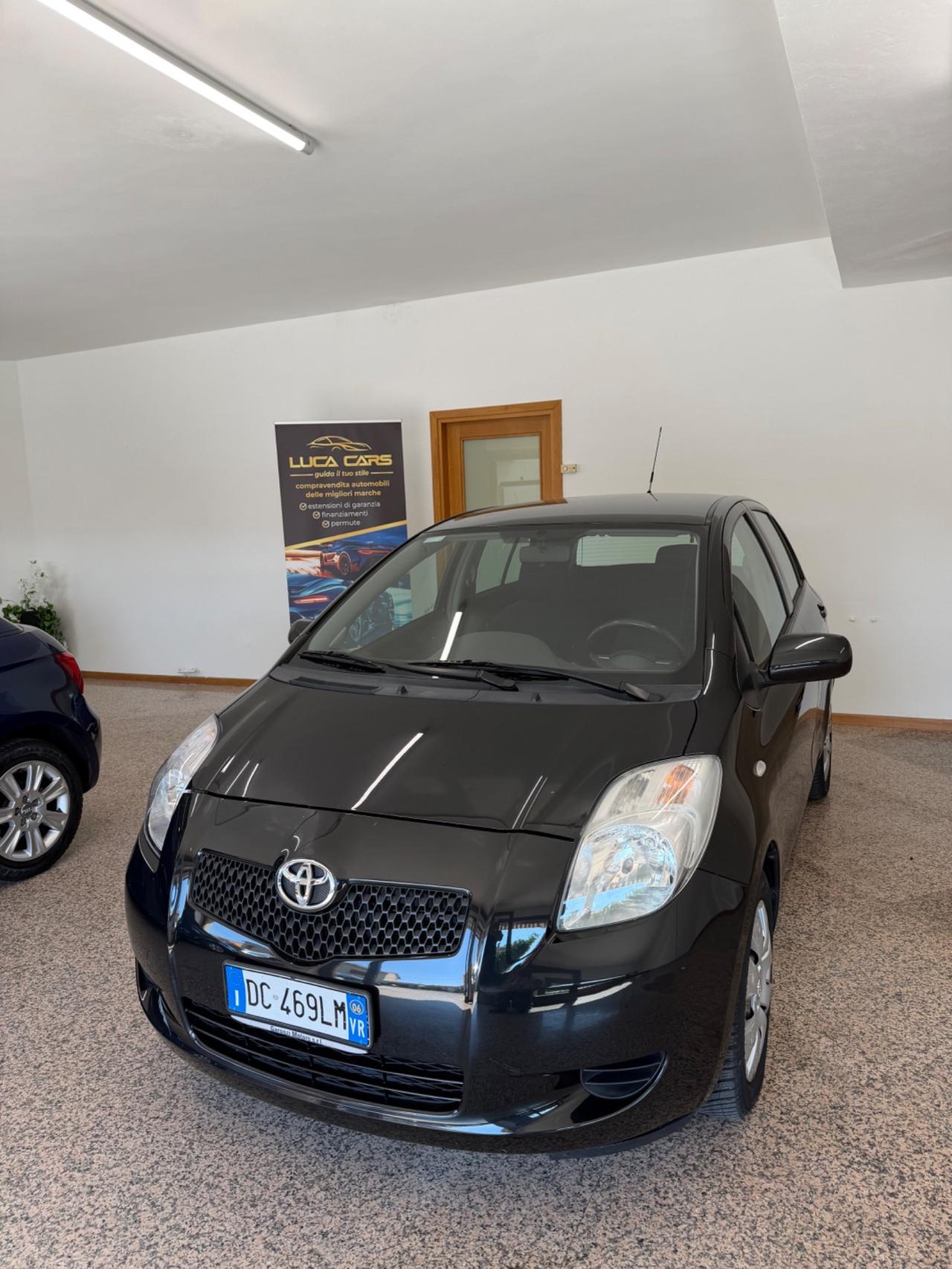 Toyota Yaris 1.3 5 porte Sol