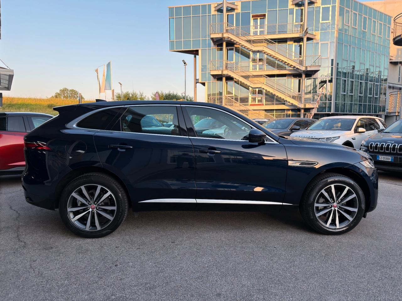 Jaguar F-Pace 2.0 D 204 CV AWD aut. SE