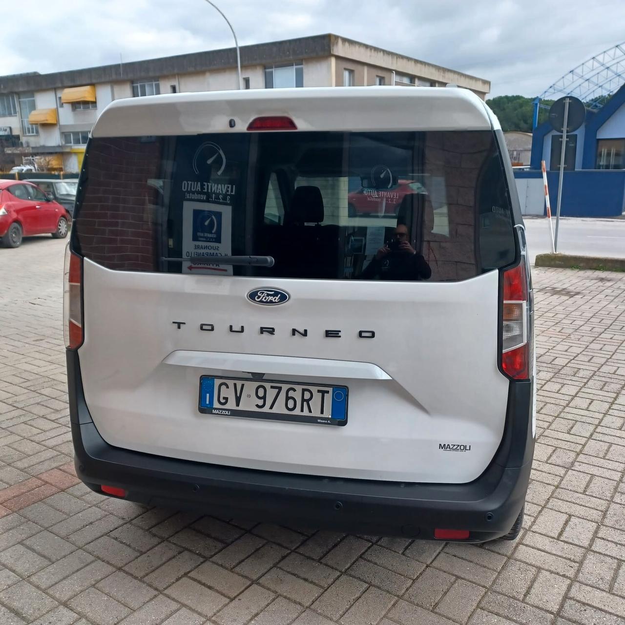 NUOVA 18000KM FORD TOURNEO 1.0 AUTOMATICO