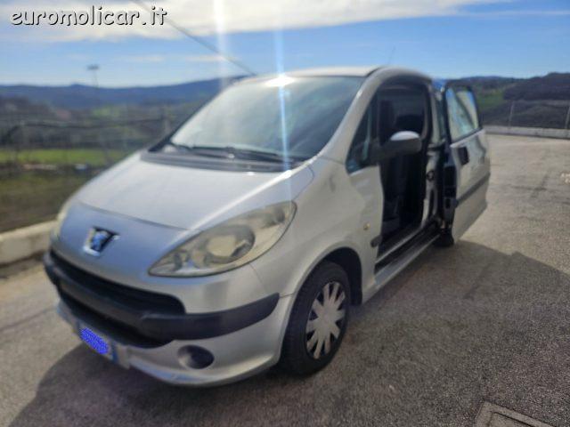 PEUGEOT 1007 1.4 HDi Happy 70cv
