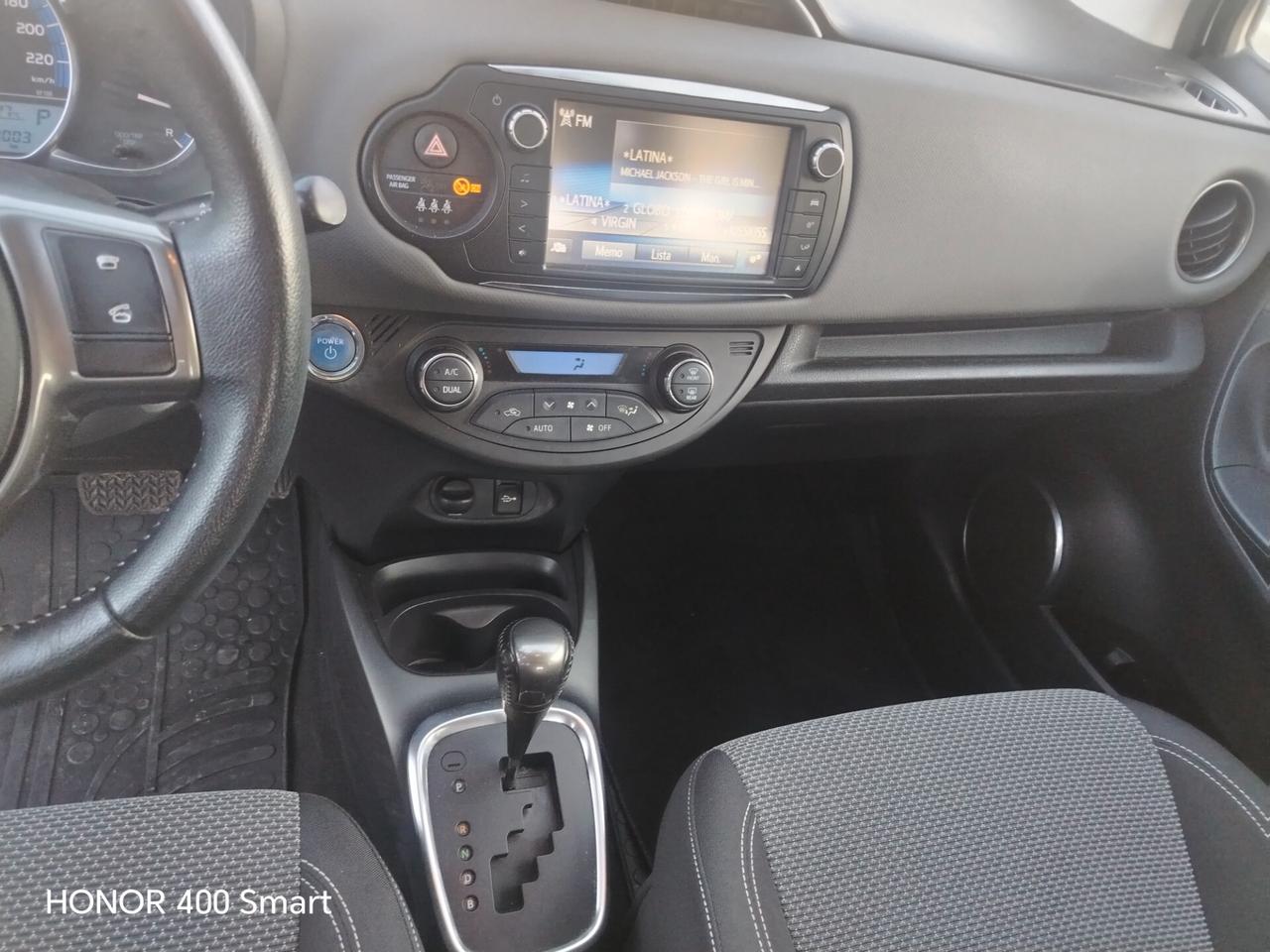 Toyota Yaris hybrid 1.5