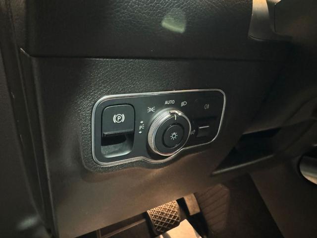 MERCEDES-BENZ GLB 200 d Automatic UNICO PROP.