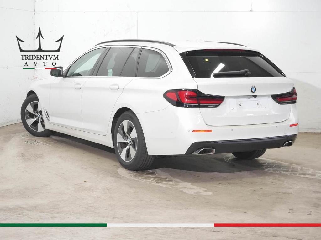 BMW Serie 5 520d Touring mhev 48V Business auto