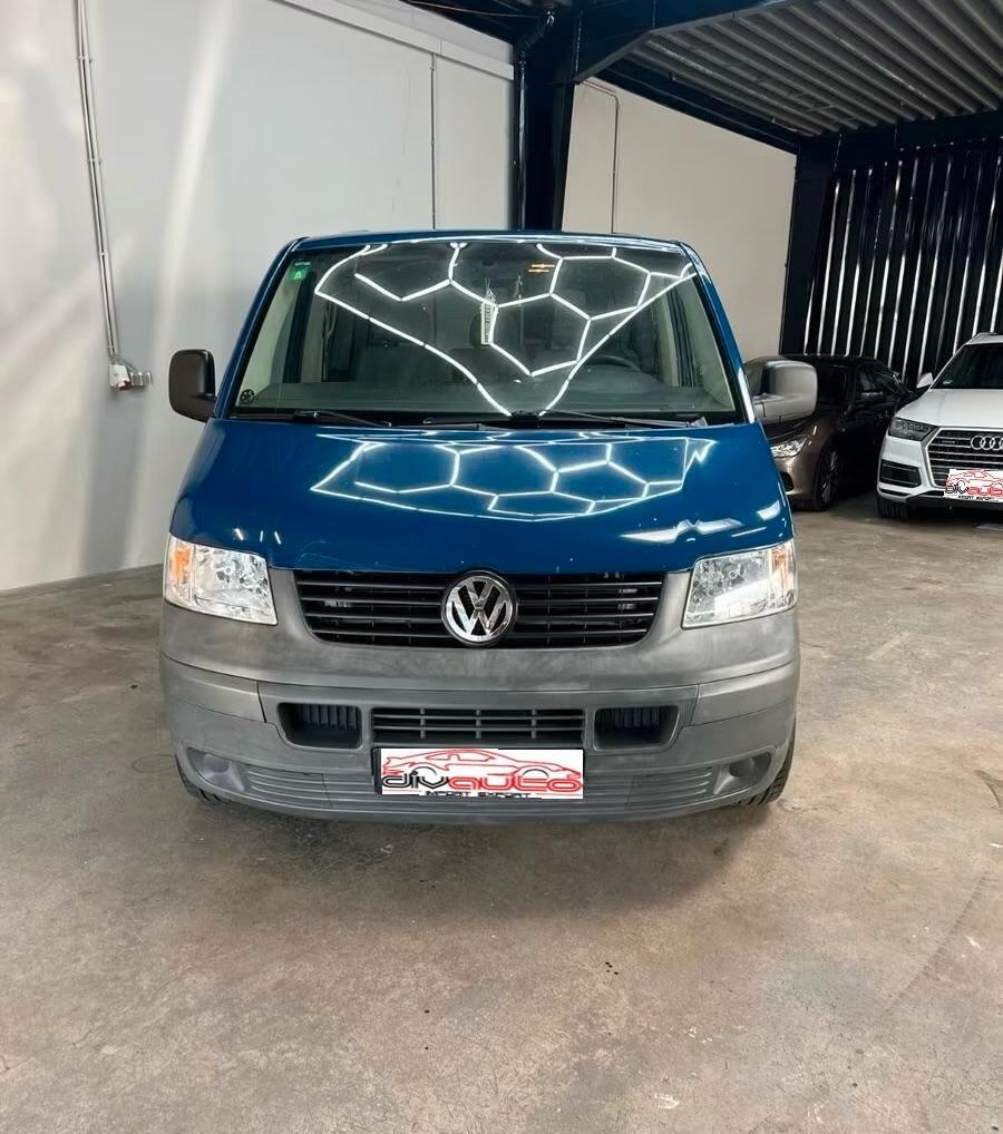 Volkswagen T5 Caravelle 7 POSTI