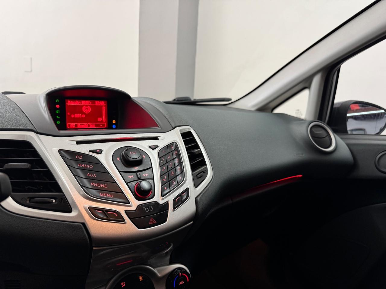 Ford Fiesta 1.4 TDCi 5p. Titanium