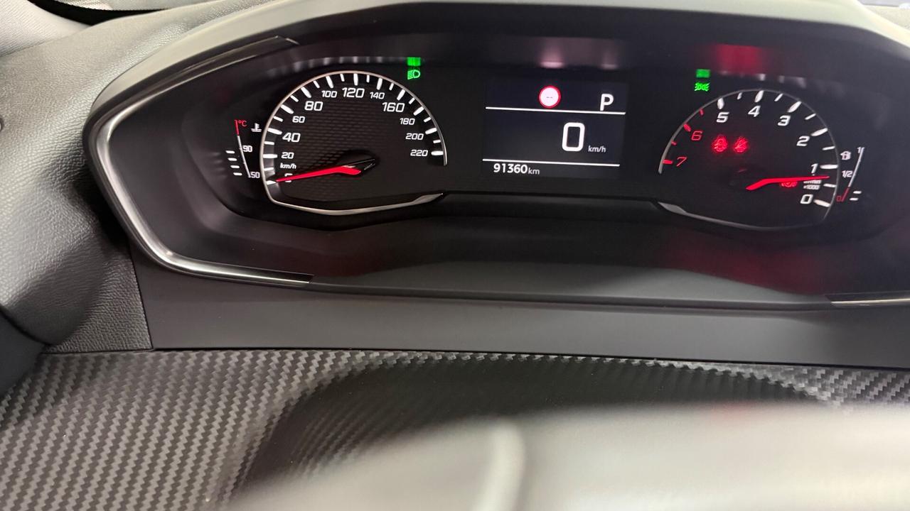 Peugeot 2008 BlueHDi 130 S&S EAT8 Allure