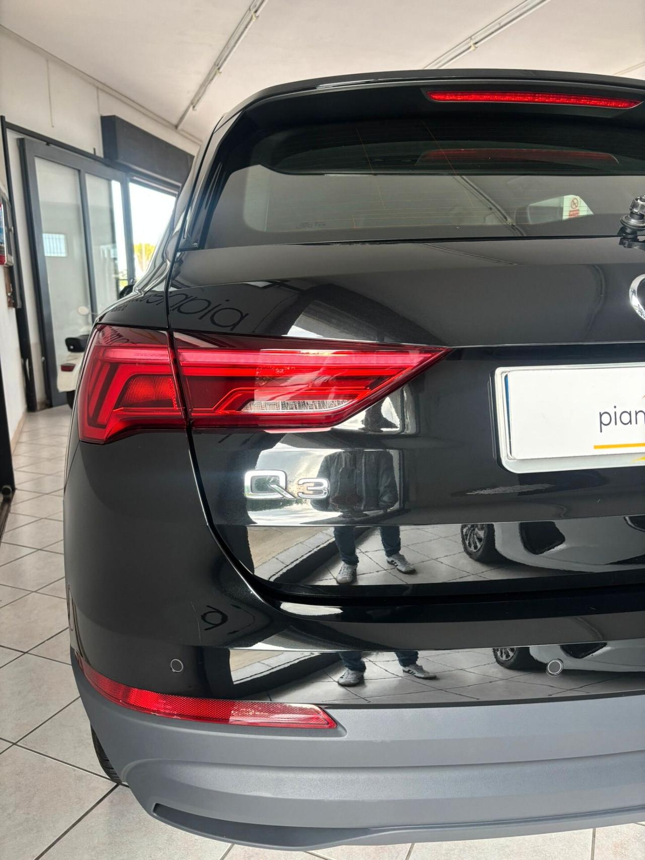 Audi Q3 35 TDI S tronic Business Advanced