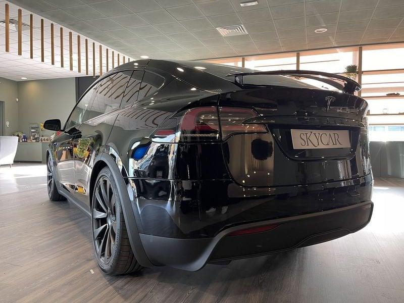 Tesla Model X Plaid 6 Posti