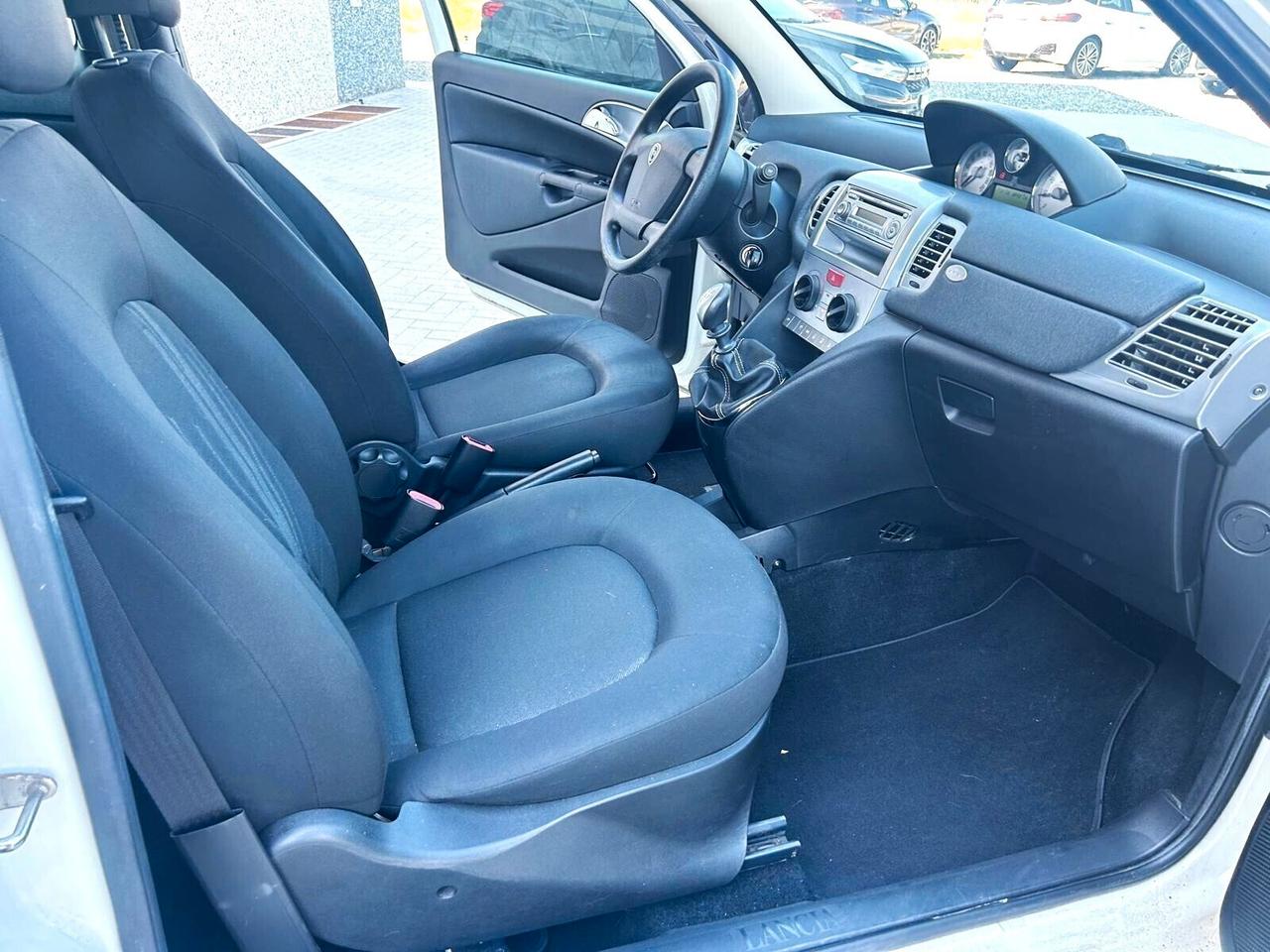 Lancia Ypsilon 1.2 69 CV Diva OK NEOPATENTATI