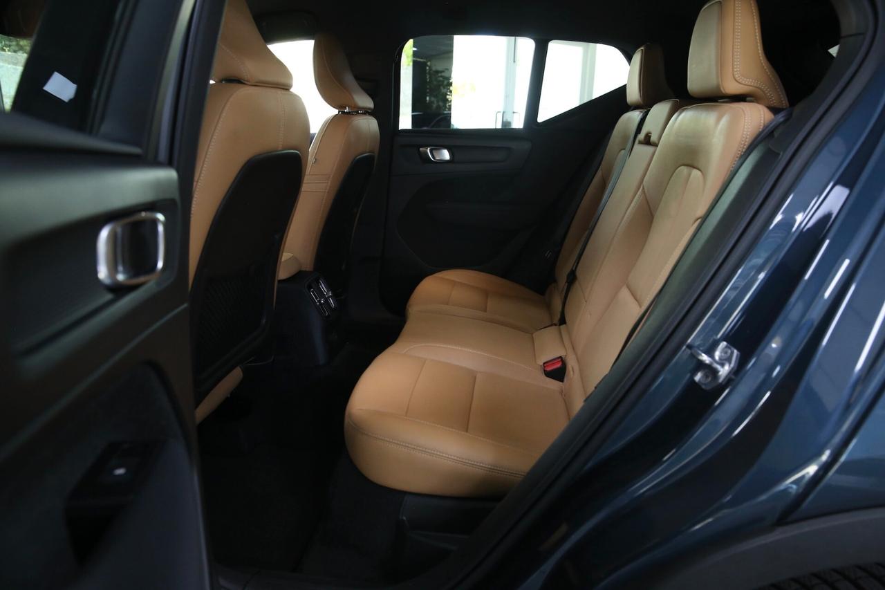 Volvo XC40 T5 Recharge Plug-in Hybrid Inscription auto