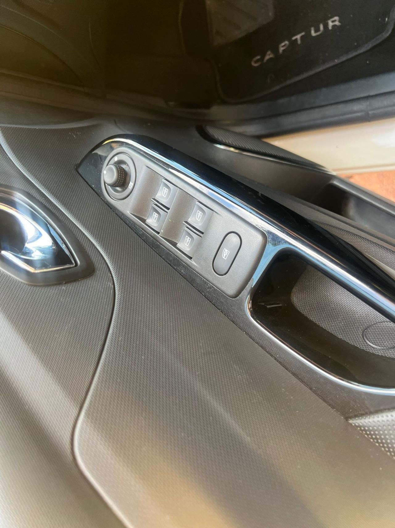 Renault Captur 1.5 dCi 90 Cv Cambio Automatico FULL