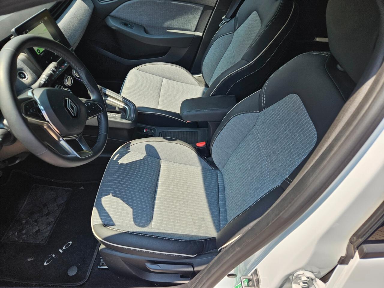 Renault Clio Full Hybrid E-Tech 145 CV 5 porte Techno