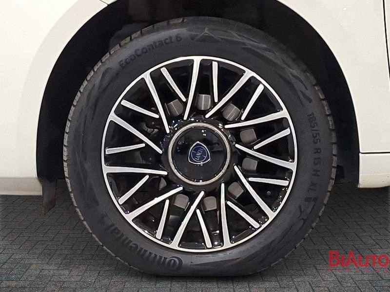 Lancia Ypsilon Ypsilon 1.0 firefly hybrid Alberta Ferretti s&s 70cv