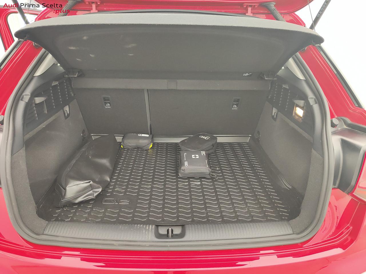 AUDI Q2 - Q2 35 TFSI S tronic Business