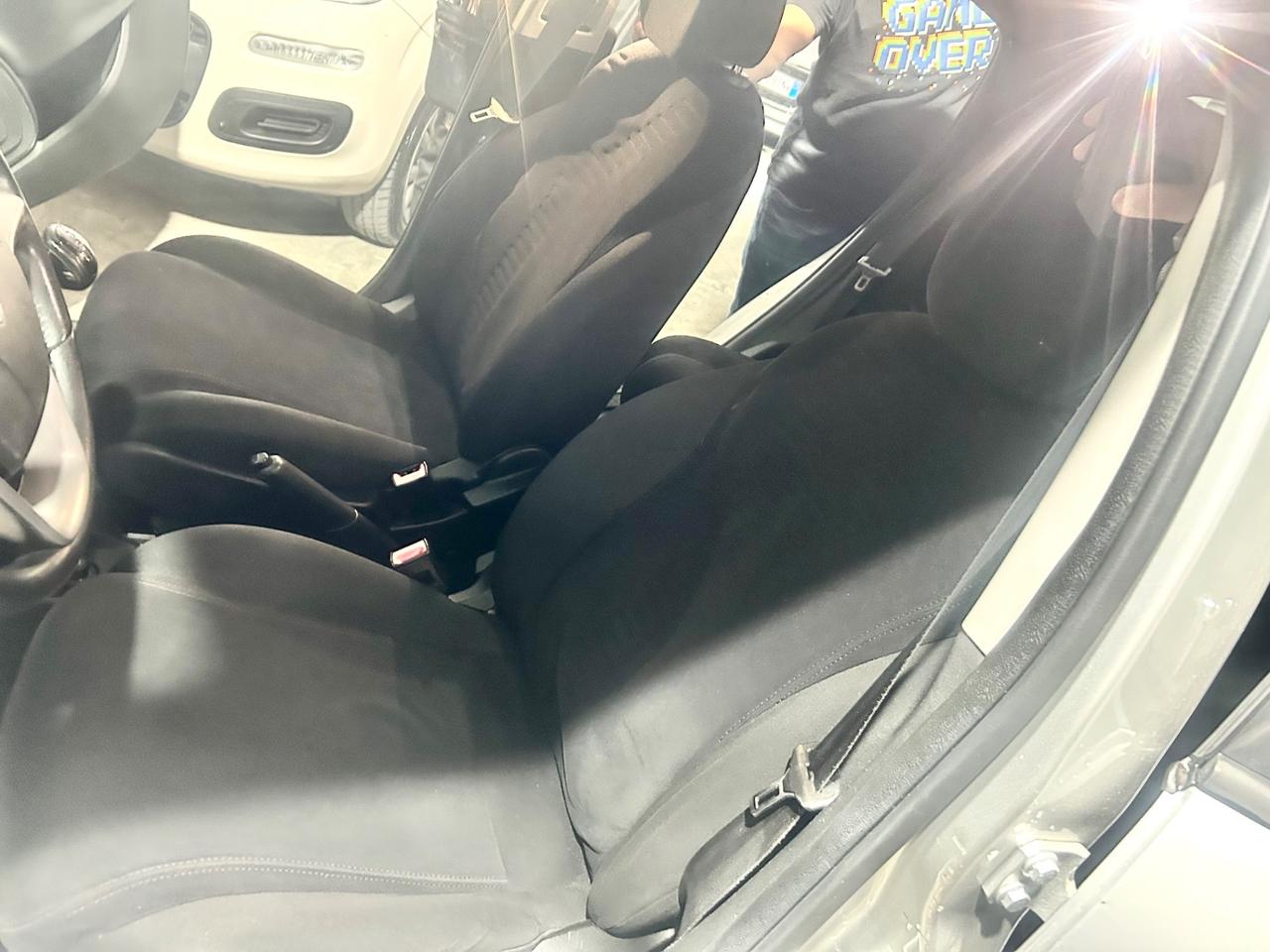 Lancia Ypsilon 1.2 69 CV 5 porte GPL