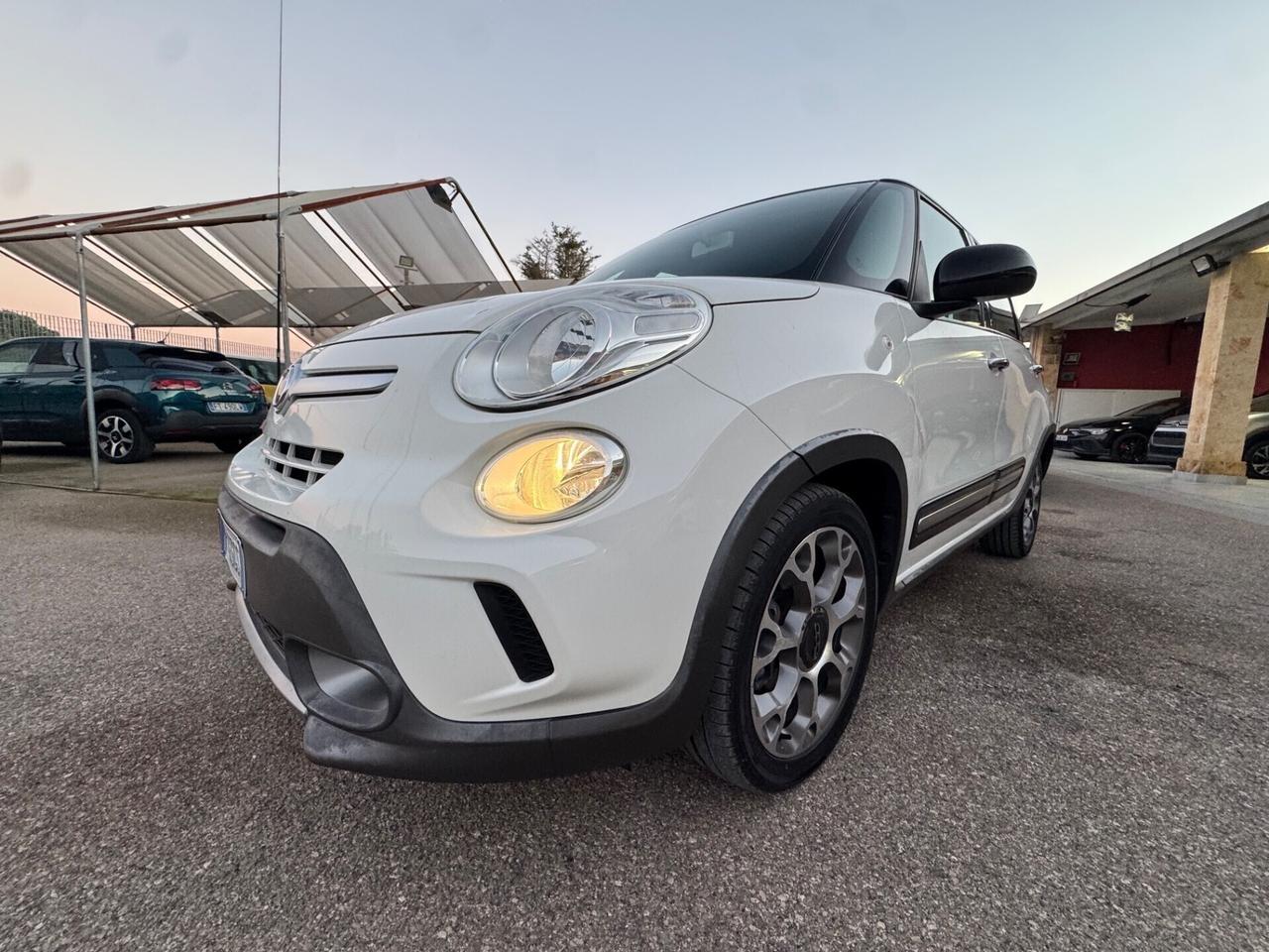 Fiat 500L 1.6 Multijet 105 CV Trekking Bicolore 16