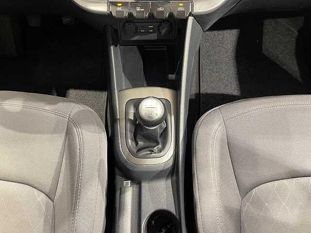 Kia Rio 1.2 CVVT 5p. Cool