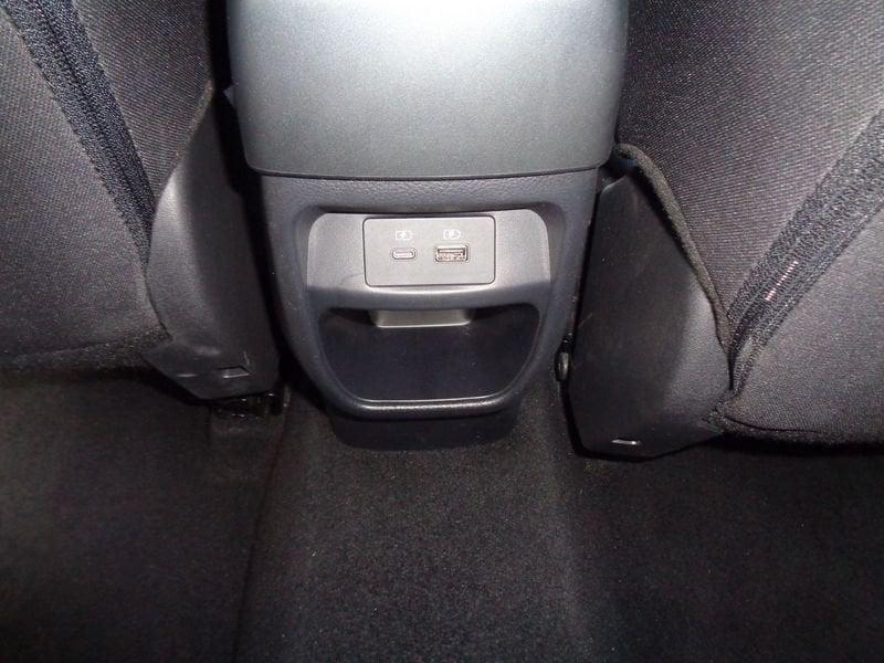 Nissan Juke Juke 1.0 dig-t N-Connecta 114cv dct