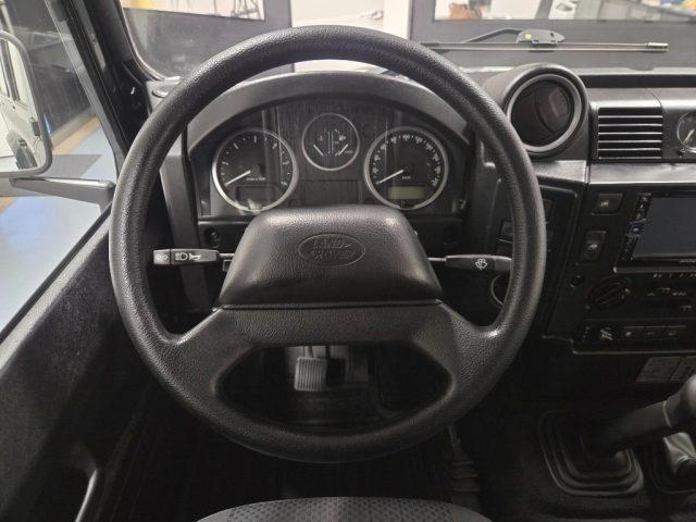 LAND ROVER Defender 110 2.4 TD4 7 POSTI AUTOVETTURA