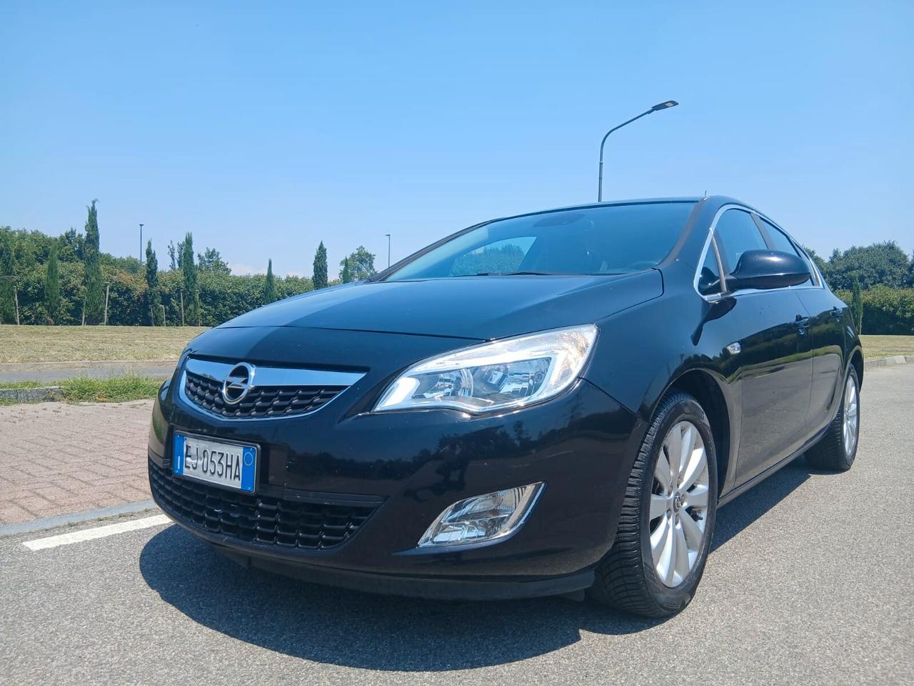 Opel Astra 1.7 CDTI 110CV 5 porte Cosmo