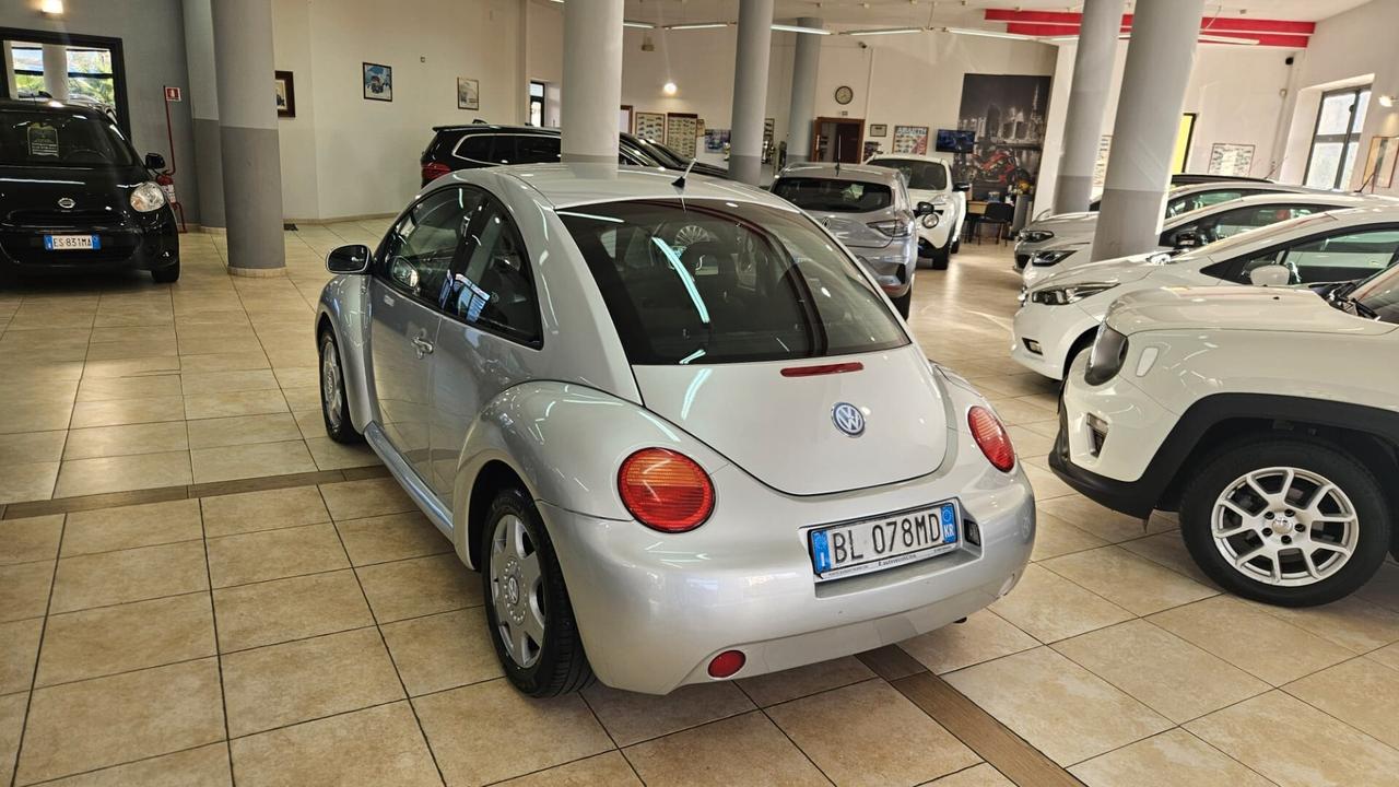 Volkswagen New Beetle 1.9 TDI 101CV