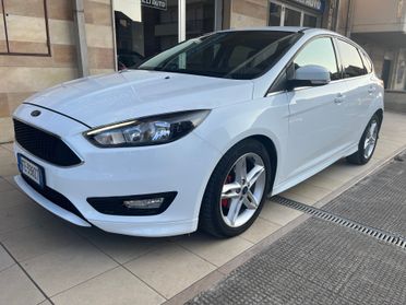 Ford Focus 1.5 TDCi 120 CV ST Line