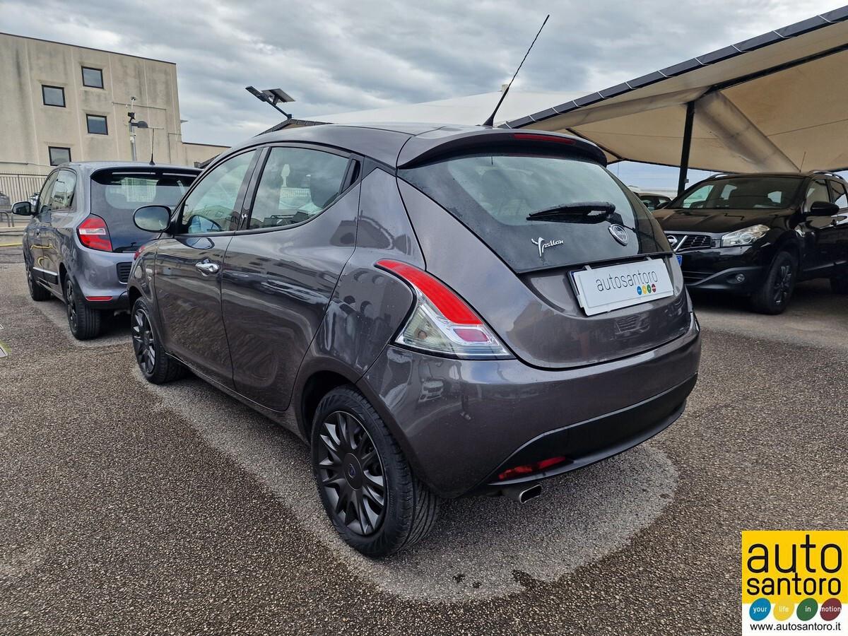 LANCIA YPSILON 1.2 SILVER