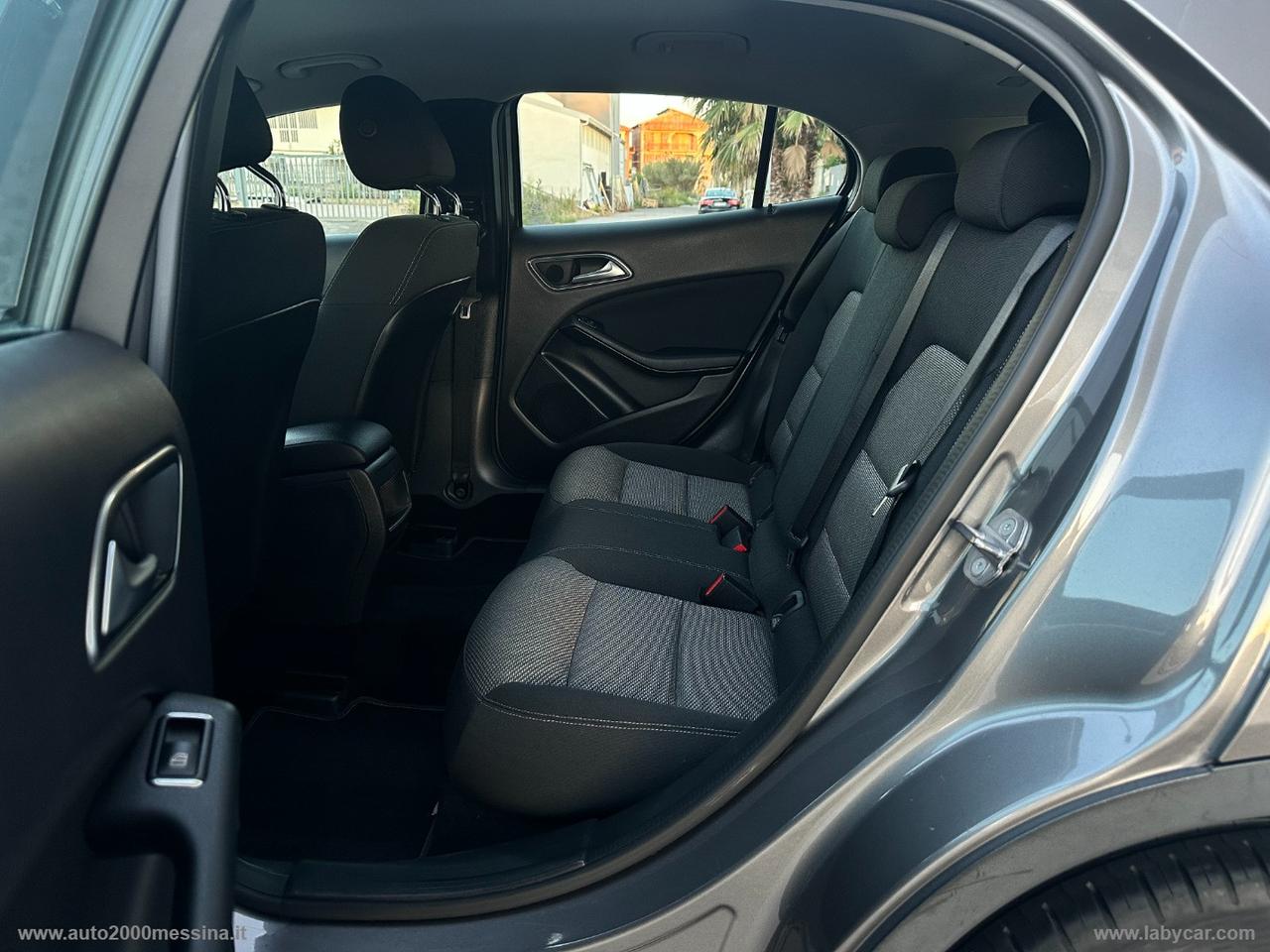 MERCEDES-BENZ GLA 200 d Automatic Business Extra