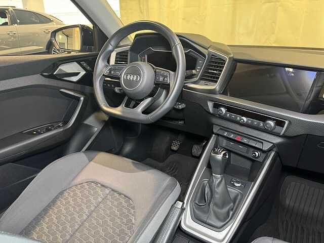 Audi A1 SPB 30 TFSI Identity Black