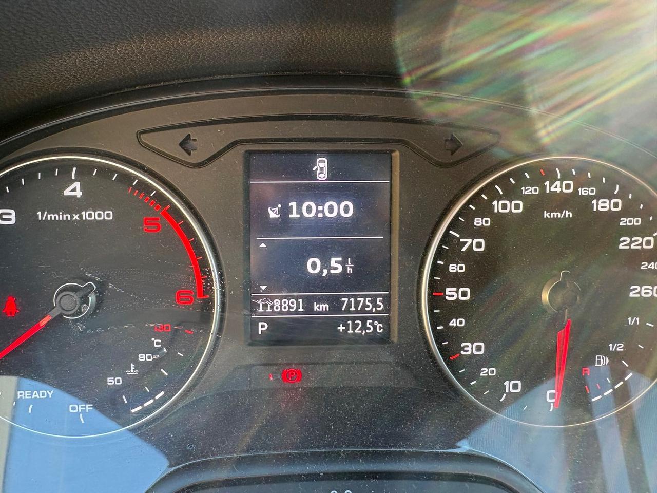 Audi A3 1.6 30 TDI Admired #8285