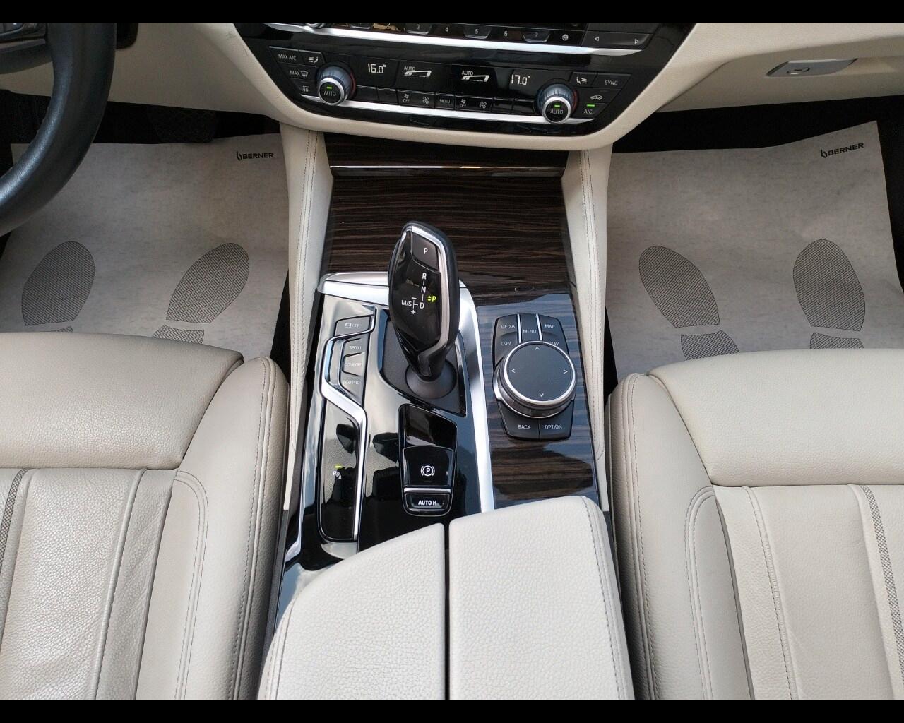 BMW Serie 5(G30/31/F90) 530d 48V Touring Luxury