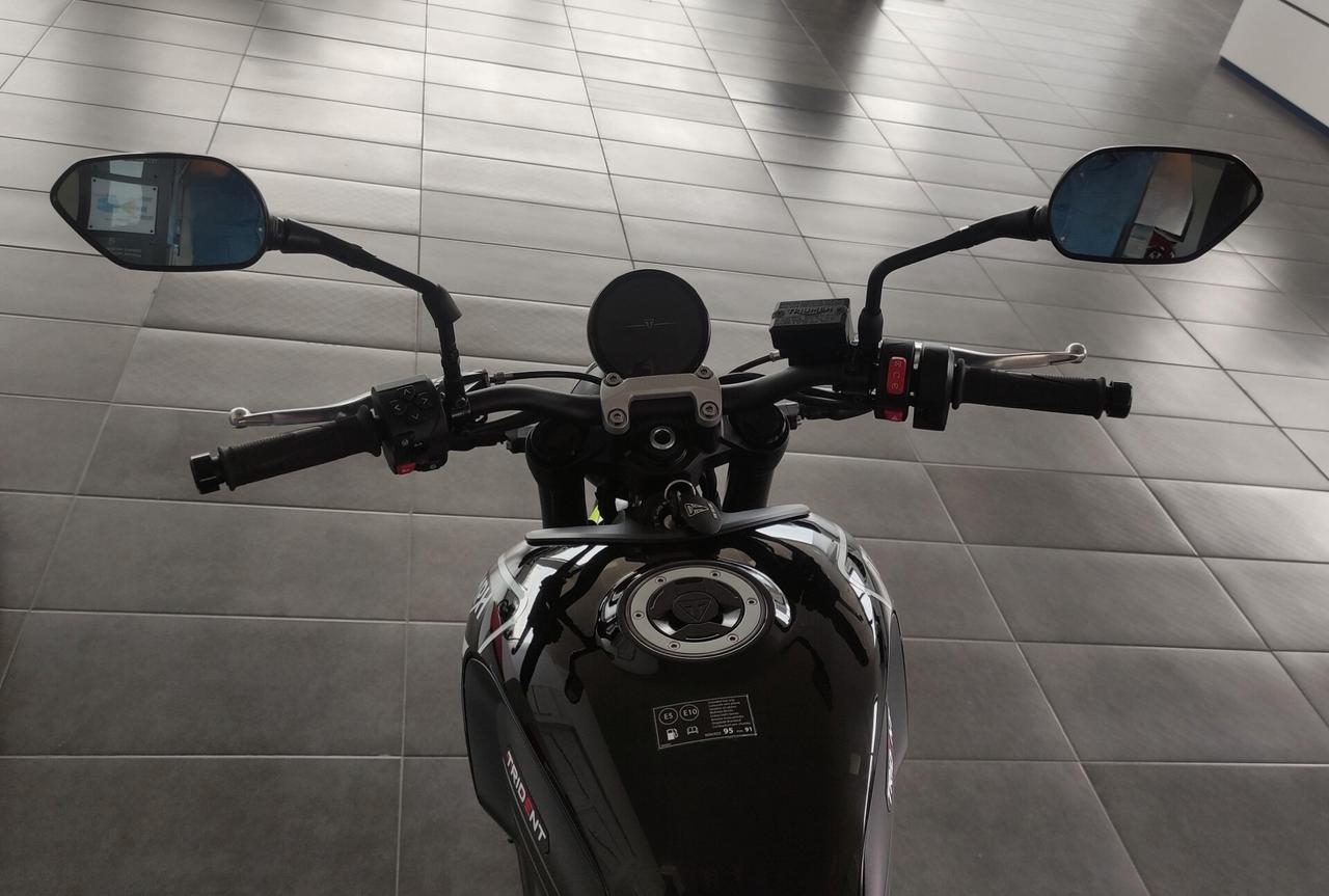 Triumph Trident