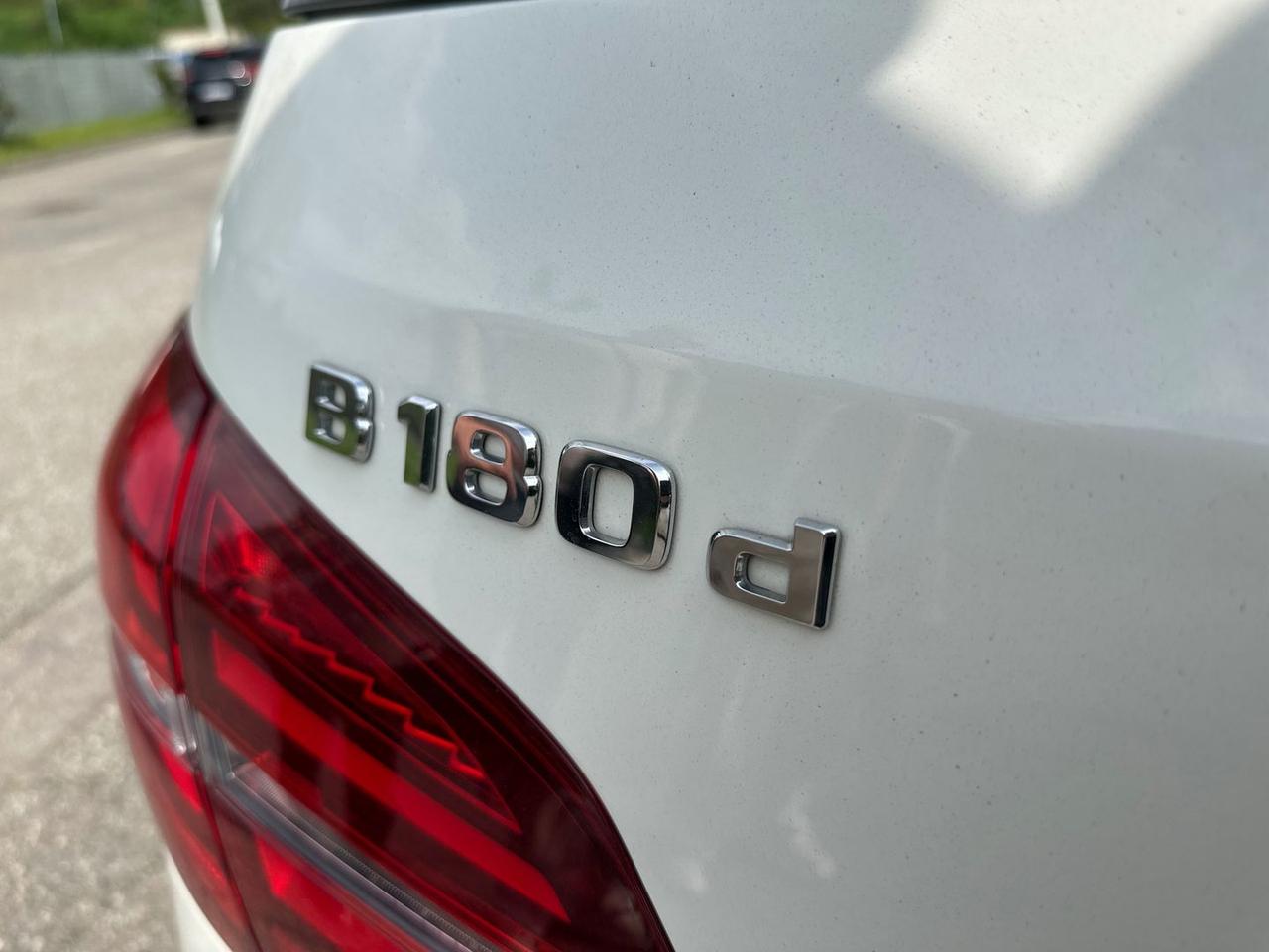 Mercedes-Benz B 180 Sport B 180 D #10480