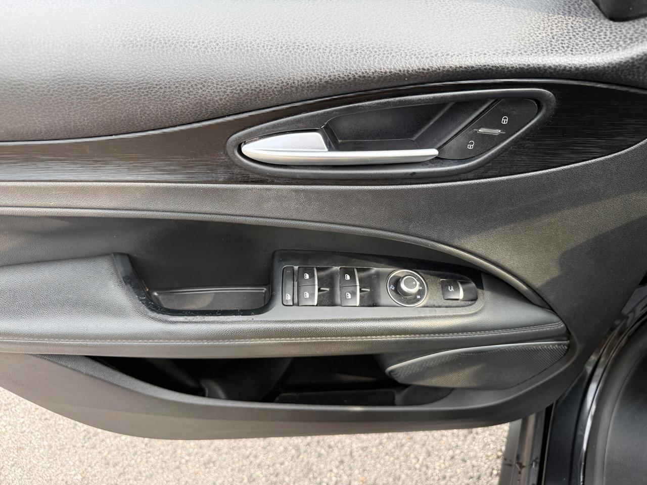 Alfa Romeo Stelvio 2.2 Turbodiesel 180 CV AT8 Q4 Business