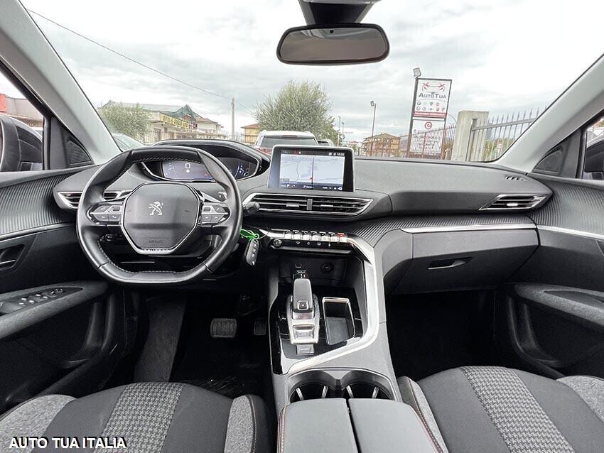 PEUGEOT 3008 1.2 BENZINA NAVI-AUTOMATICA