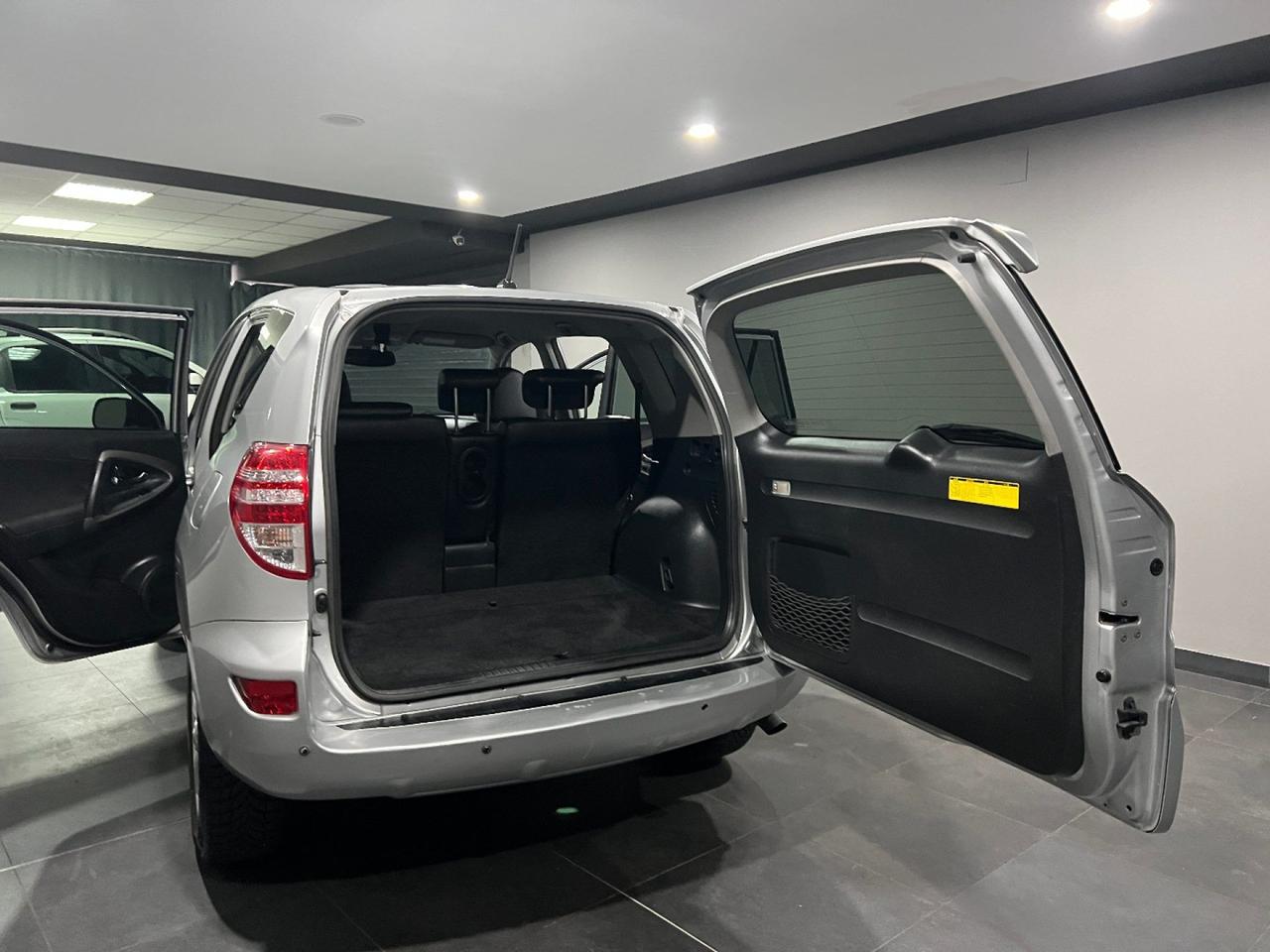 Toyota RAV 4 2.2 D-4D 150 cv EXCLUSIVE