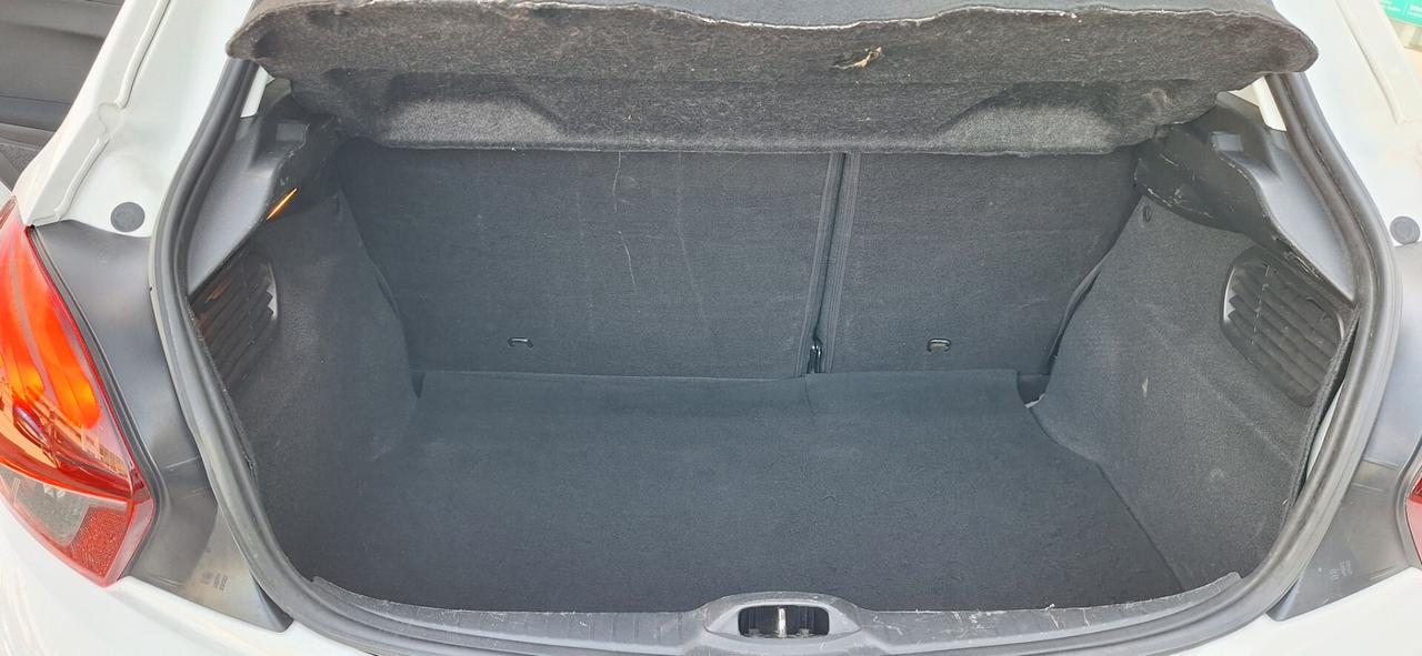 Peugeot 208 BlueHDi 100 S&S 5p. N1