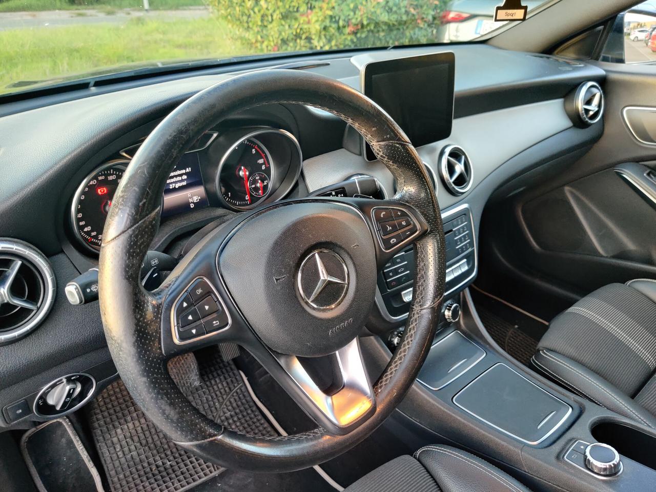 Mercedes-benz CLA 200 d S.W. Automatic Sport