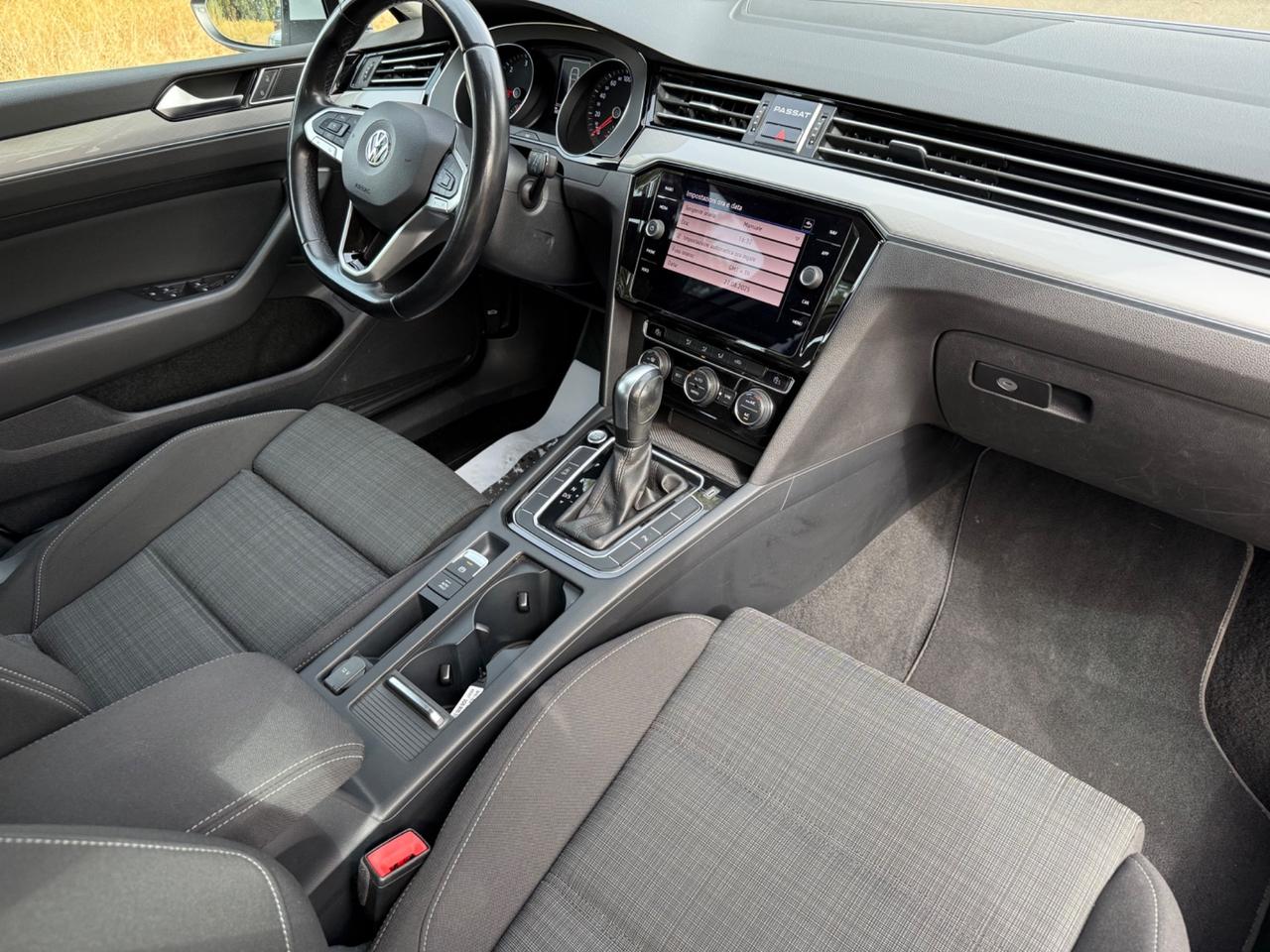 Volkswagen Passat Variant 1.6 TDI SCR DSG Business BMT