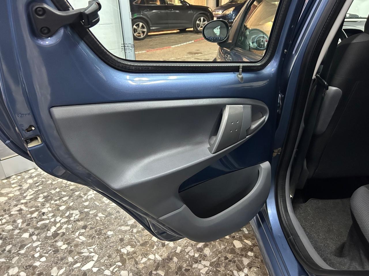 Toyota Aygo 1.0 Benz 5 porte A/C Servosterzo